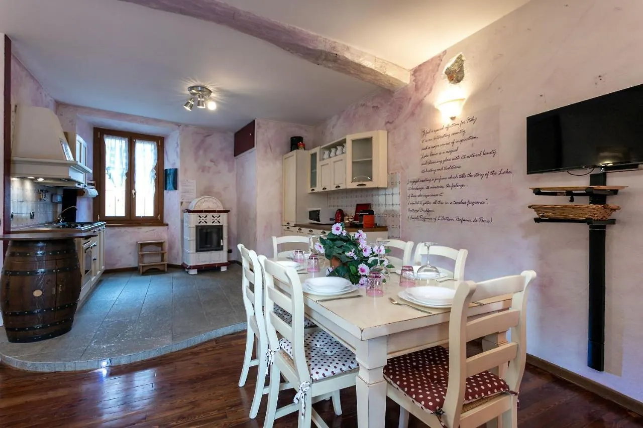 Residence Azalea&Glicine By Halldis Cadenabbia 아파트